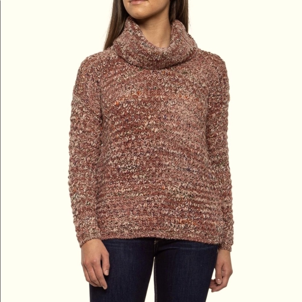 Elsamanda chunky knit oversized sweater size  L NWOT